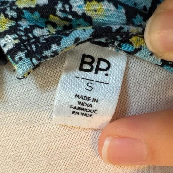 Floral BP Dress - Picture 2 of 3